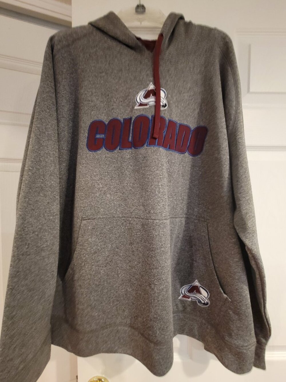 Colorado Avalanche Hoodie Mens 2XL Gray NHL Pullover Embroidered NWT